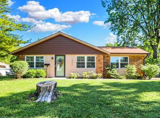 202 Brentwood Ln, New Whiteland, IN 46184