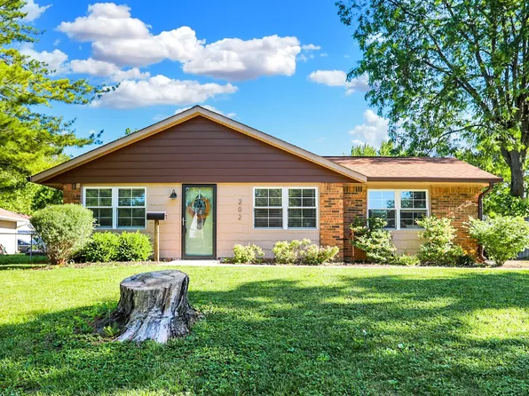 202 Brentwood Ln, New Whiteland, IN 46184