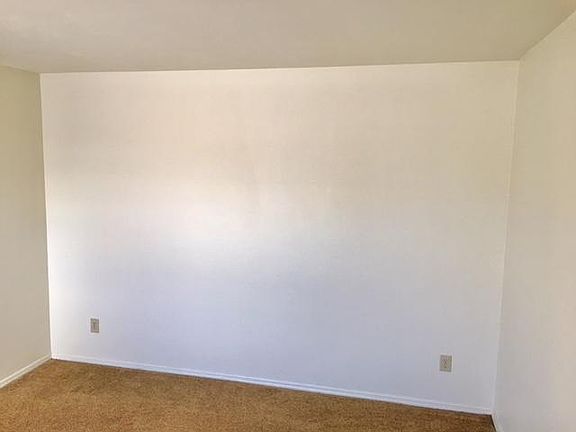 3rd image of 6309 Rolling Glen Dr