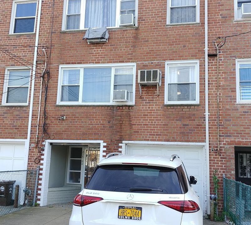 1st image of 23504 Hillside Ave