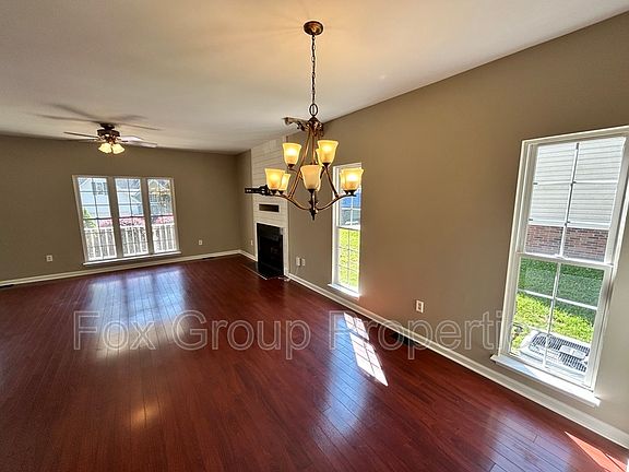 3rd image of 1547 Cambridge Heights Pl NW