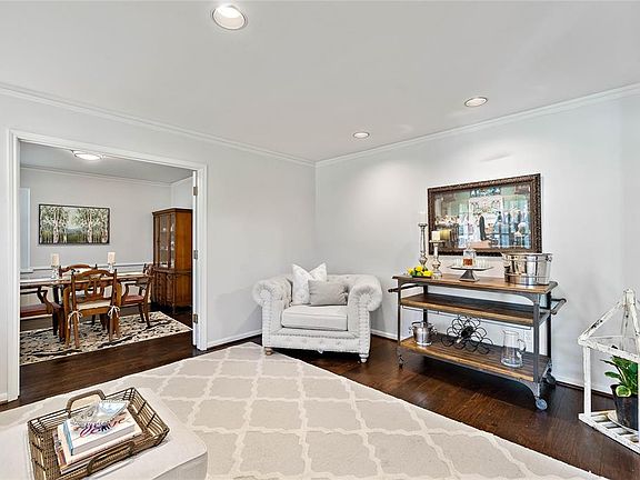 5th image of 10834 Ella Lee Ln