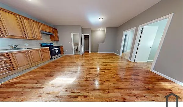 31 Stanley Ave #2 — Photo 2