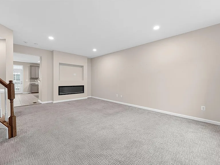 7015 Trek Way — Photo 13