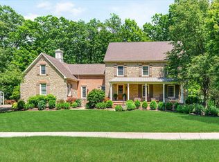 8382 Deep Run, Powell, OH 43065