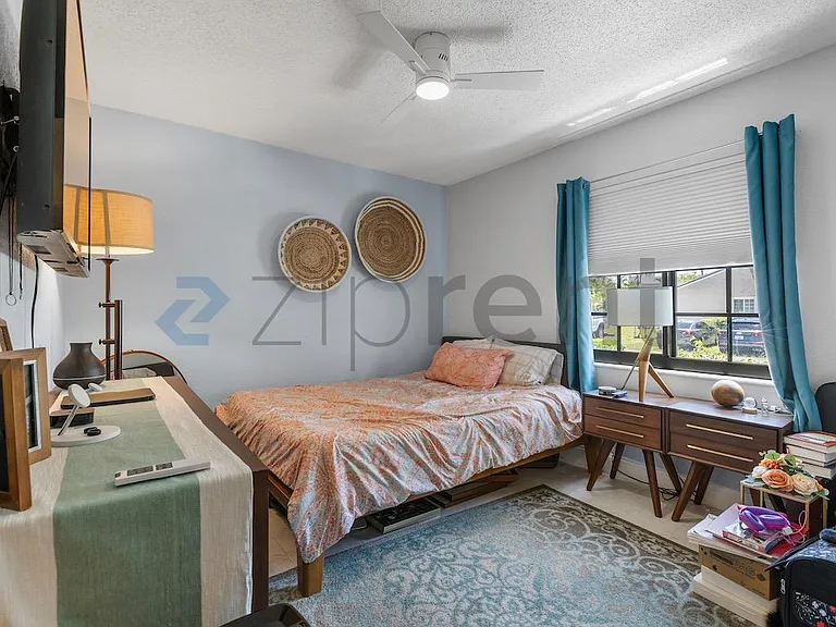 5140 NW 11th Dr — Photo 10