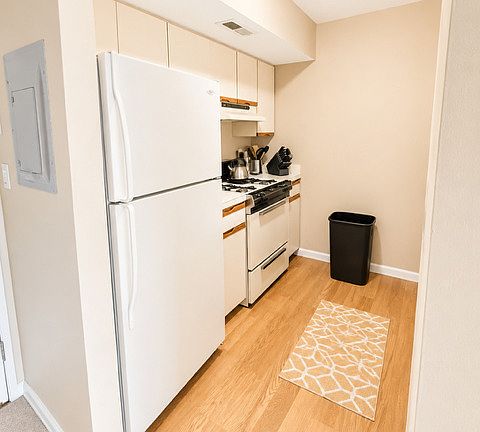 3rd image of 1690 Dixwell Avenue #5