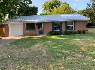 216 W Andrew Dr, Mabank, TX 75147