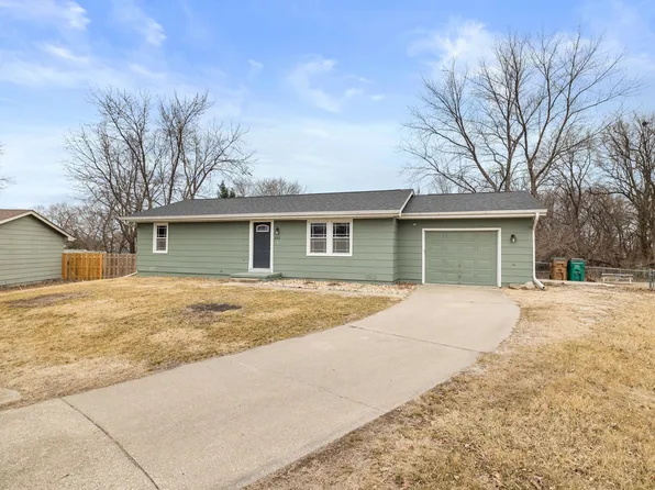 201 NE 6th Ct, Grimes, IA 50111