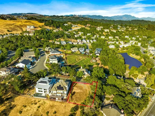 3584 Alkirst Court, Santa Rosa, CA 95403