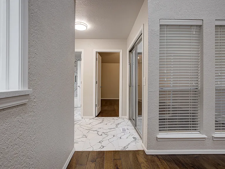 405 Sundance Ln — Photo 19