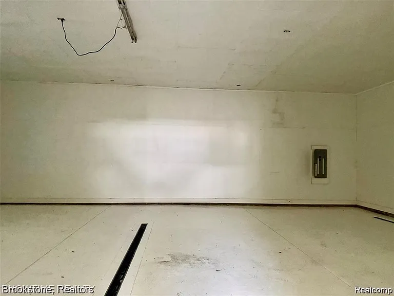 2248 Granger Rd — Photo 11