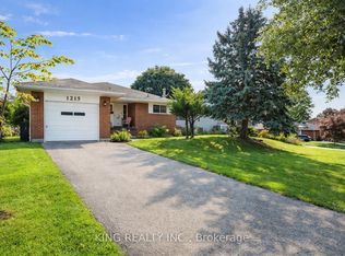 215 Sloane Ave, Toronto, ON M4A 2C5