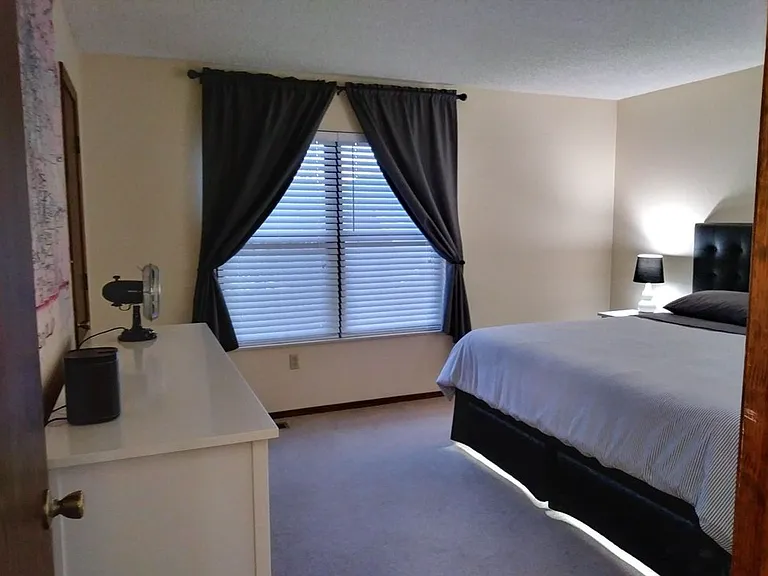 Main bedroom with walk-in closet