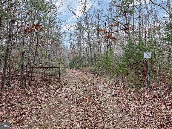 4th image of 13729 Martin Rd