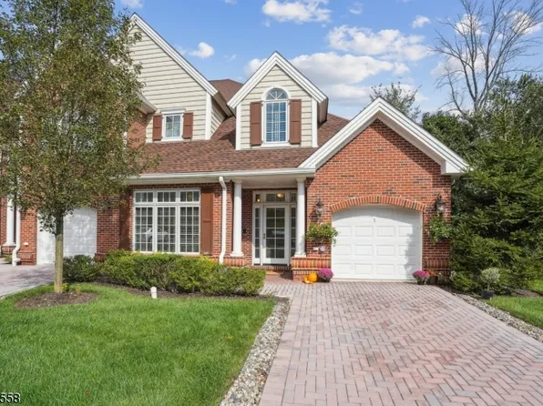 5 Schmidt Circle, Watchung Boro, NJ 07069