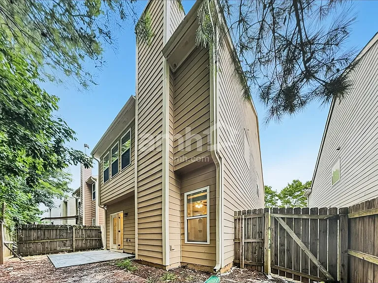 2080 Lily Valley Dr — Photo 17