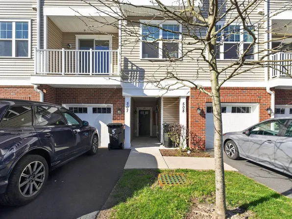 507 Greenland Sq, Highland Park, NJ 08904