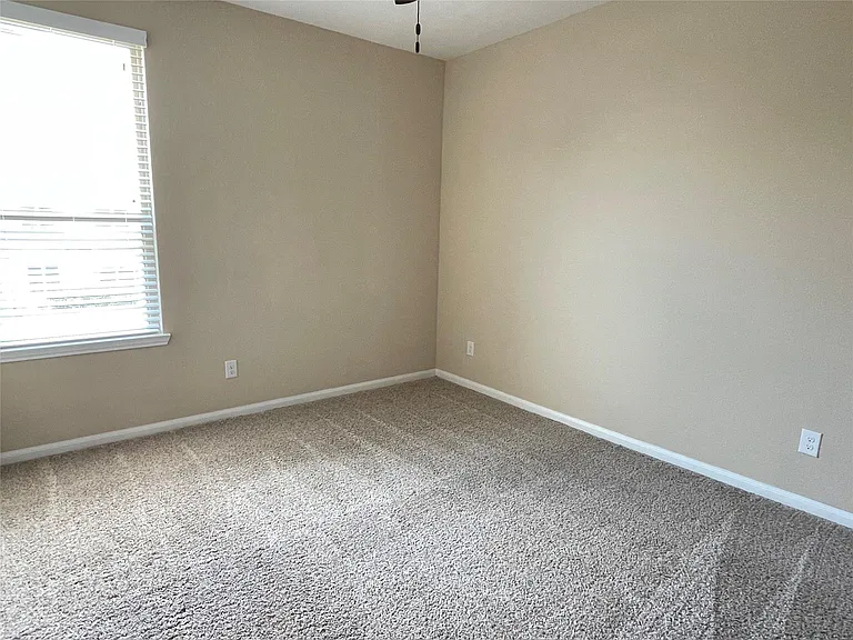 10418 Quiet Courtyard Rd — Photo 38