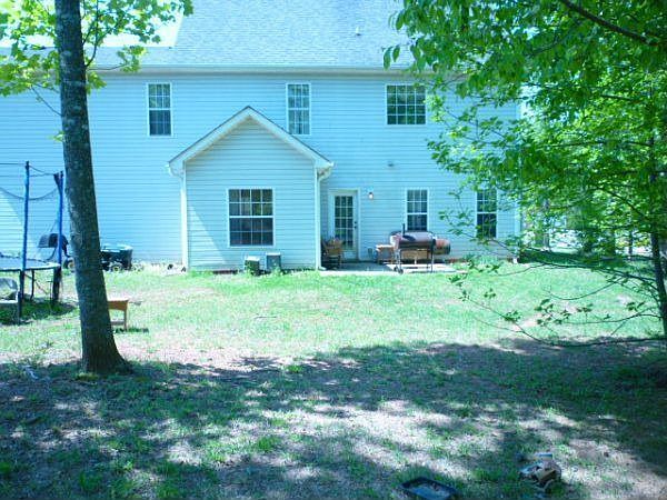 2nd image of 145 Huntcliff Trl