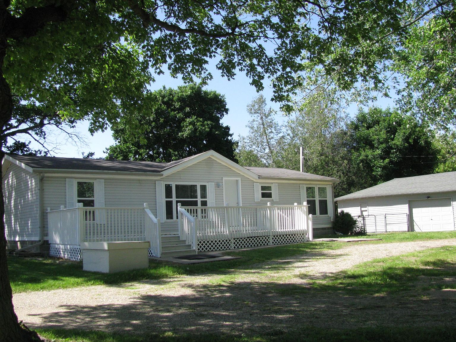 197 E Main St, Mecosta, MI 49332 Zillow