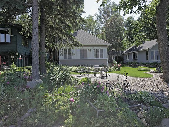 2nd image of 21190 5th Ln