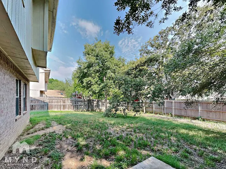 3205 Meadowview Dr — Photo 25