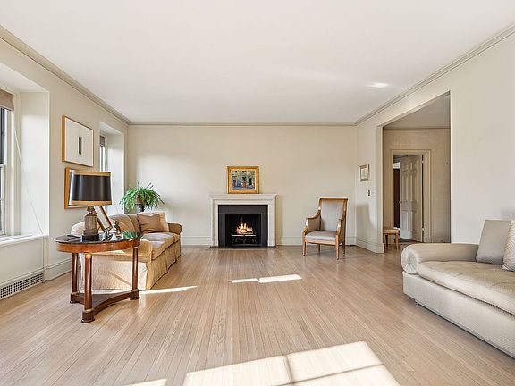 5th image of 1021 Park Ave #9A
