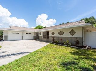 1020 67th Avenue Dr W, Bradenton, FL 34207