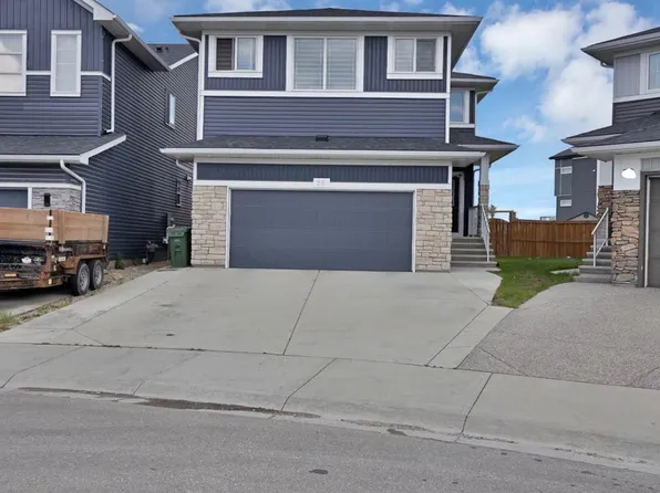 76 SW Red Embers Sq NE, Calgary, AB T3N 0X8