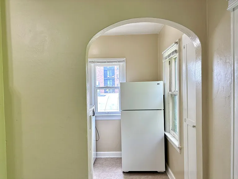 1035 SE 12th Ave — Photo 9
