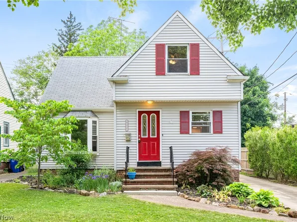 4304 W 57th St, Cleveland, OH 44144