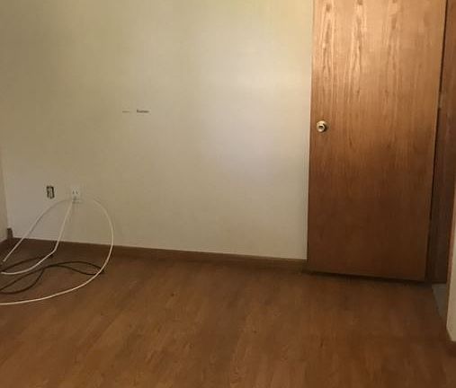 5th image of 5822 Newport Ave