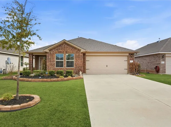 2425 Mulligan Ln, Navasota, TX 77868