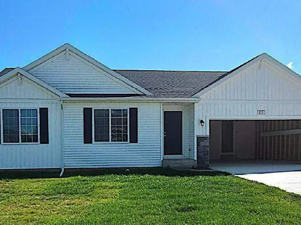 1123 Clairmont Ave, Napoleon, OH 43545