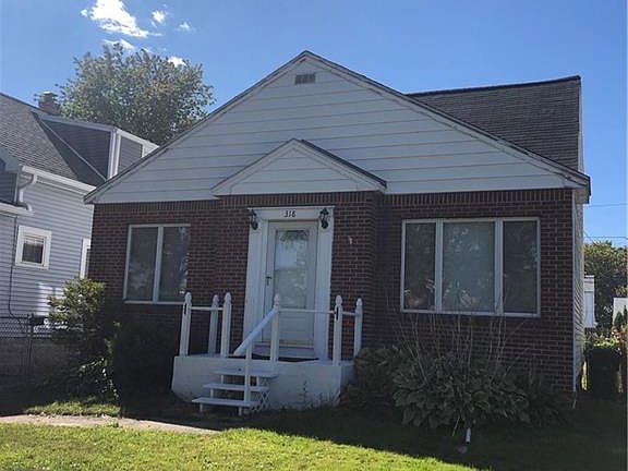 4th image of 318 Fairfield Ave