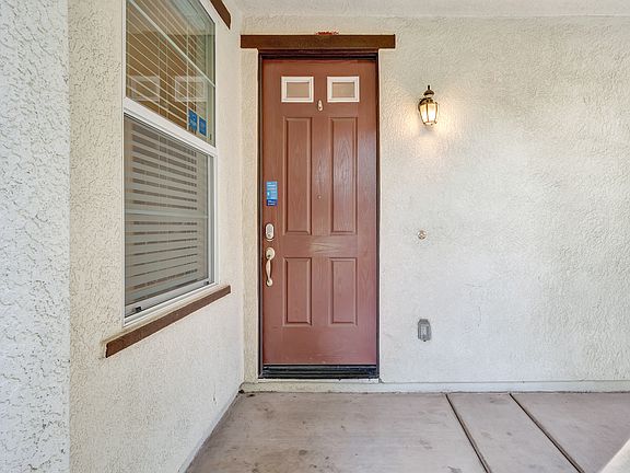 4th image of 8174 Crystal Walk Cir