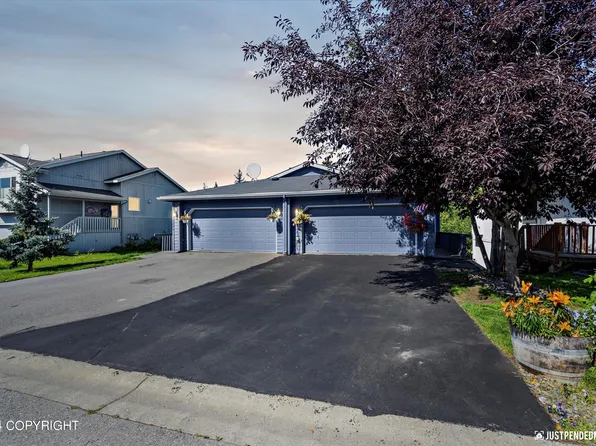 10290 Valley Park Dr, Anchorage, AK 99507