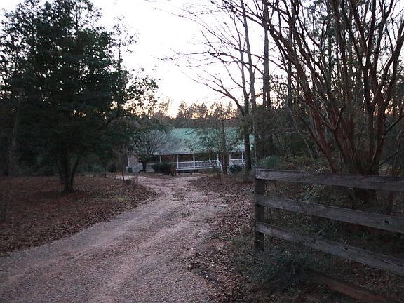 3rd image of 95 Piney Woods Ln