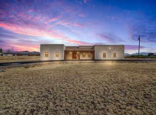 8930 N Valley Dr, Las Cruces, NM 88007
