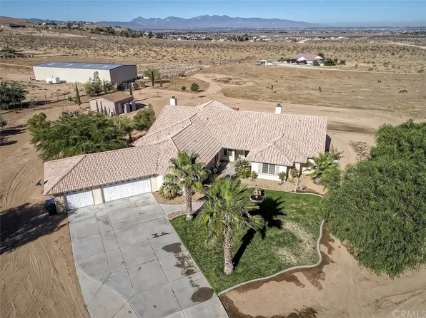10252 Bella Vista Rd, Apple Valley, CA 92308