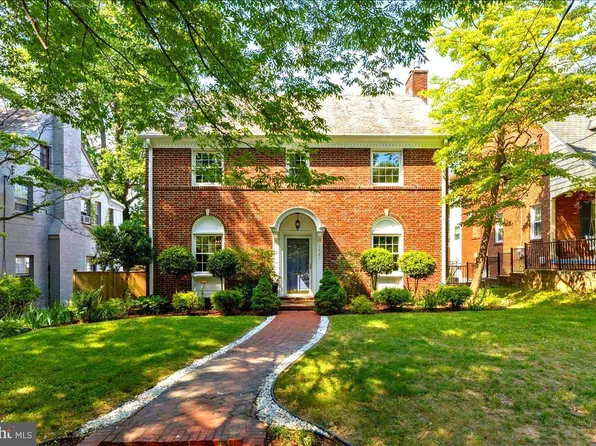 1421 Kalmia Rd NW, Washington, DC 20012
