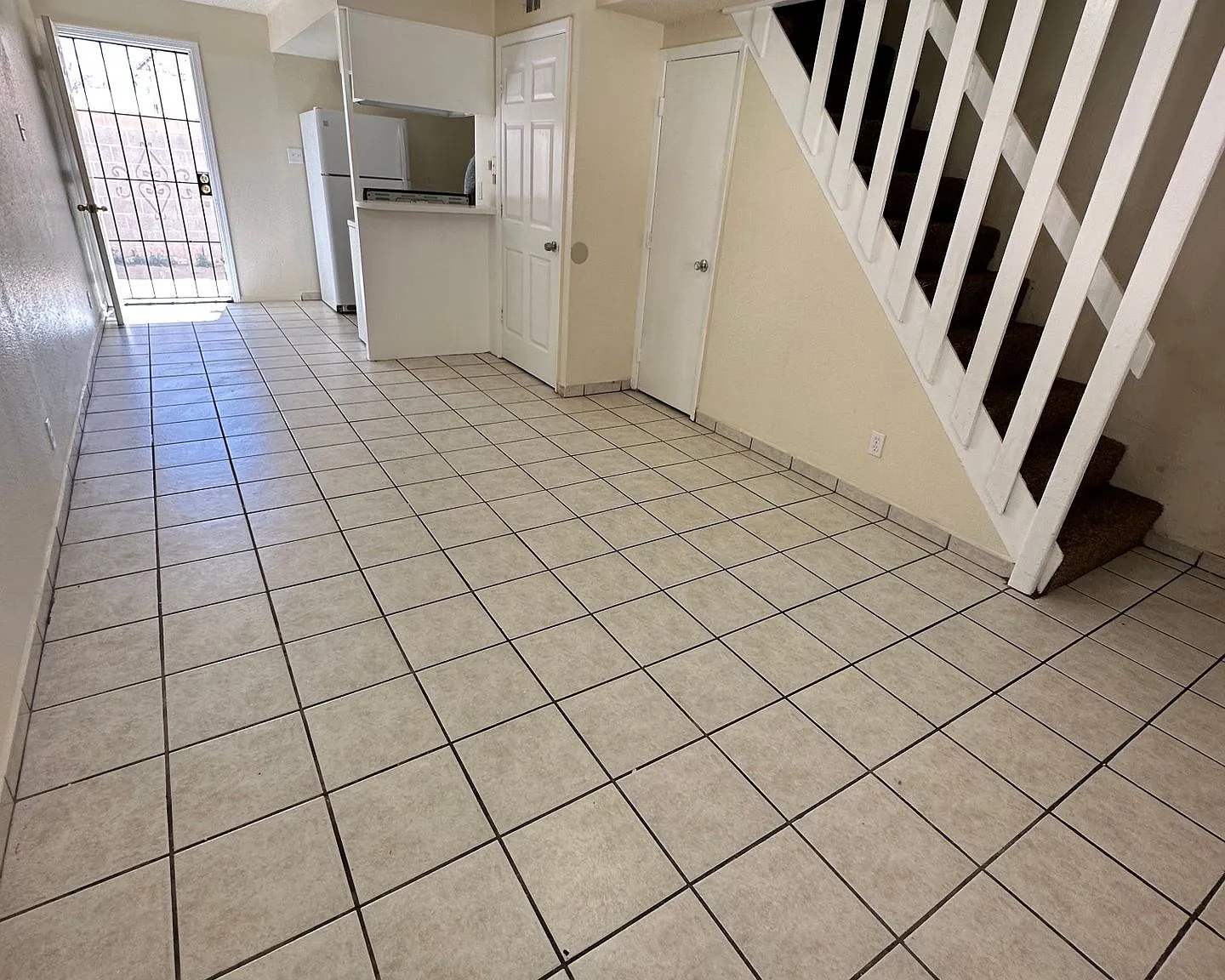 Spacious Townhomes near Fairgrounds — Photo 2