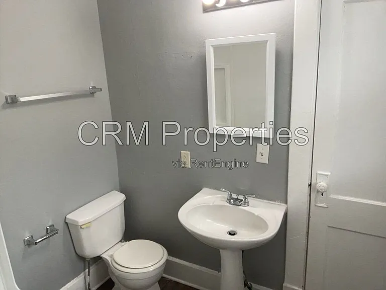 717 E Mulberry St #1 — Photo 15