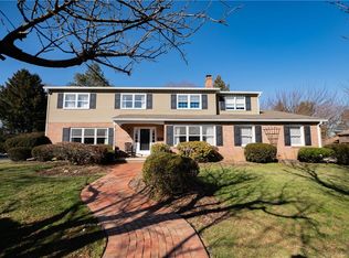 405 Iroquois St, Emmaus, PA 18049