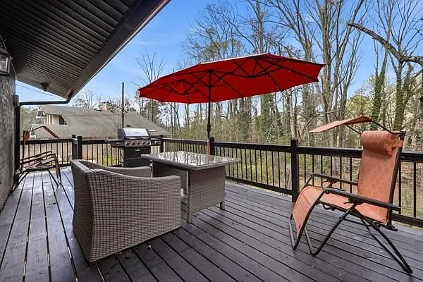 4595 Orkney Ln S — Photo 47