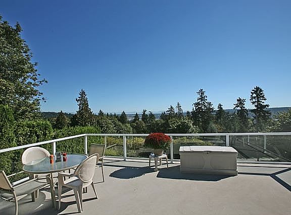 Panoramic Cascade mountain view