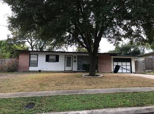 34 Storeywood Dr, San Antonio, TX 78213