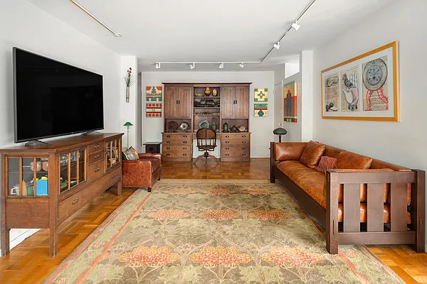 Sold by Compass | media 15