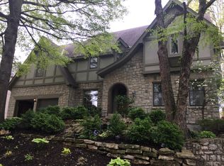 8021 W 115th Ter, Overland Park, KS 66210